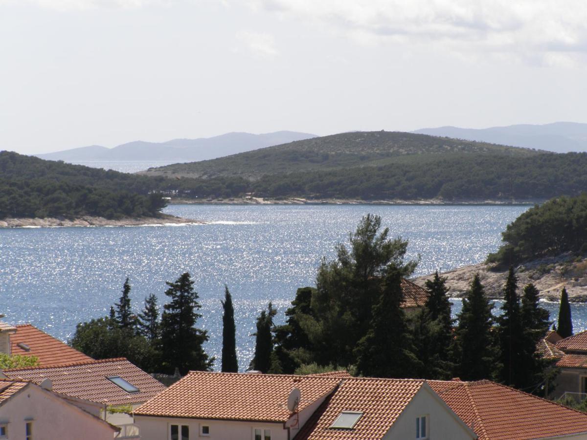 Apartment Elena 40 M2 With Beautiful Wide Sea Views 3 Stars Hvar Town Exterior foto